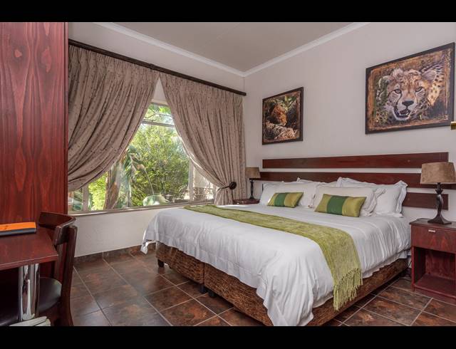 13 BEDROOM FREEHOLD FOR SALE IN ROODEKRANS